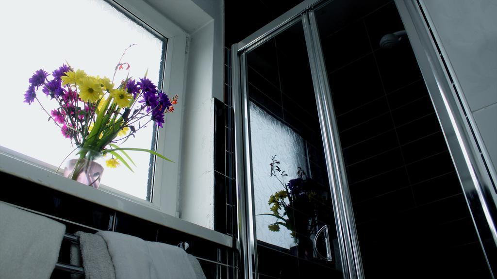 City Centre B & B Londonderry Bagian luar foto